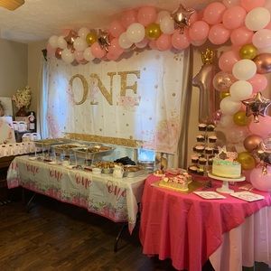 Back drop for baby girl’s 1st birthday EUC